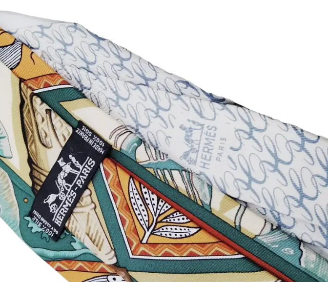 Hermès Silk Tie – Pastel Print